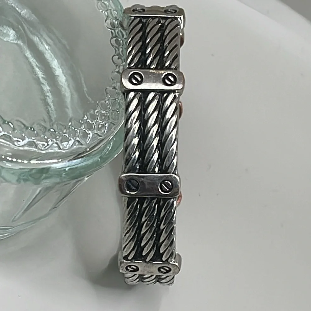 Stylish Silver-Tone twisted braided Cable clamper Bracelet